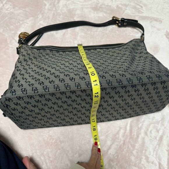 Dooney & Bourke Jacquard signature large bag - Picture 4 of 16